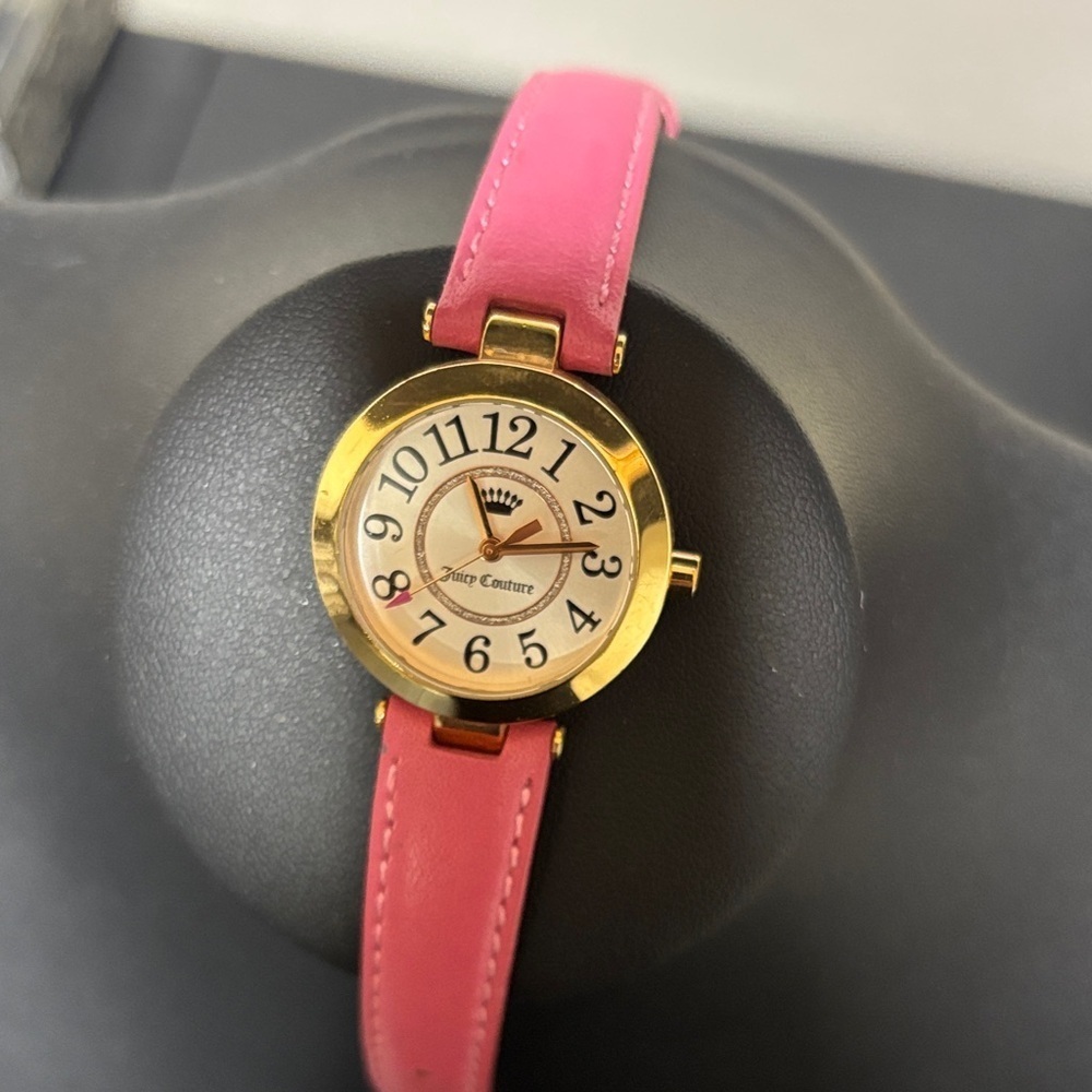 Juicy Couture Gold Watch Pink Leather Strap Working